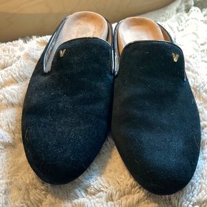 Vionic Carnegie slip on Mule Size 9 Black suede